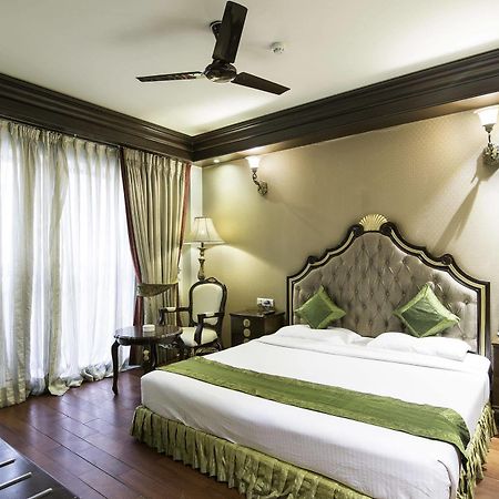 Hotel Treebo Tryst Royce New Friends Colony Nueva Delhi Exterior foto
