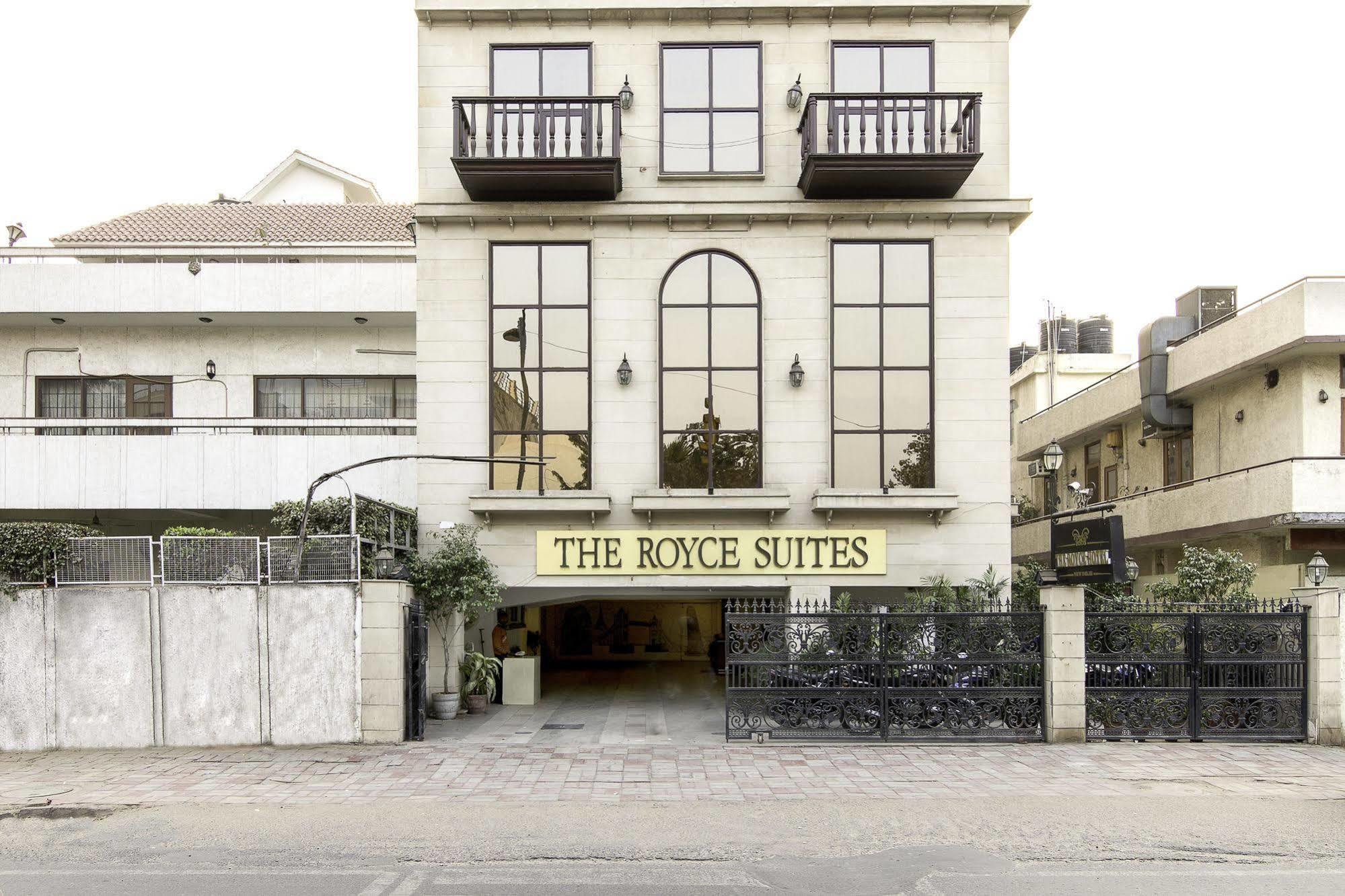 Hotel Treebo Tryst Royce New Friends Colony Nueva Delhi Exterior foto